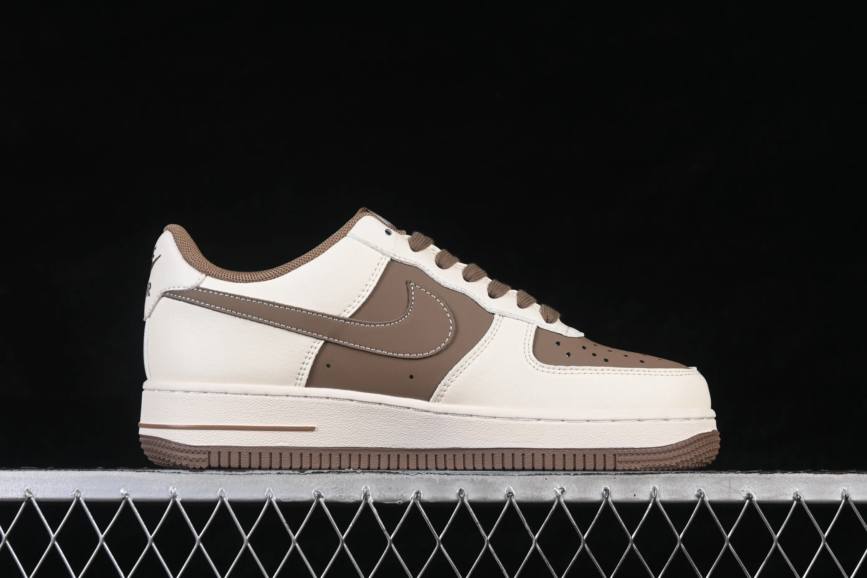 All Categories Nk Air Force 1 Air Force Series Nk Air Force 1 Low Air Force Low Nike Air Force 1'07 Low Year of the Horse Limited White Brown Air Force One Low Casual Shoes XD0028-017